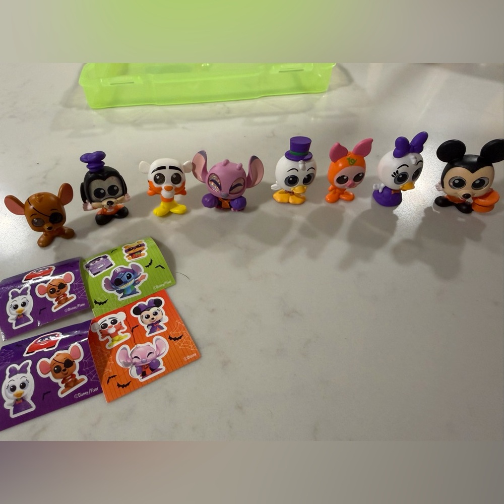 8 of 15 from Disney Doorables 2025 Halloween Set - Like New